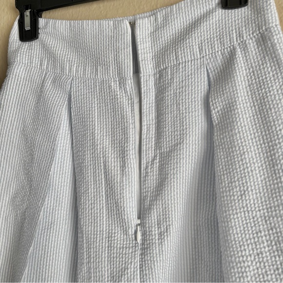 EUC Pleated Seersucker Skirt in Navy Blue by Lauren James - Picture 8 of 9